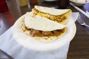 La-Tapatia-tacos-1